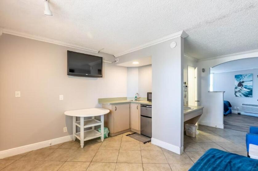 Ocean View Condo - Steps To Beach - Ace Location Clearwater Beach Exterior foto